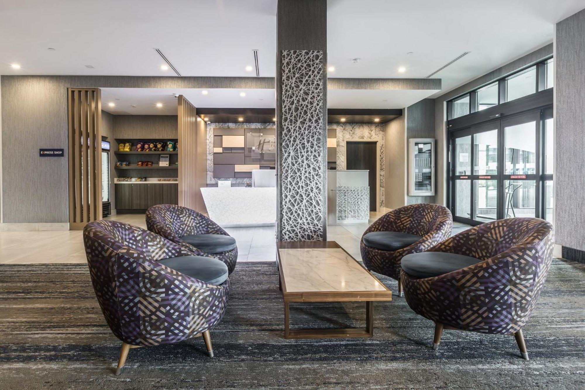 Holiday Inn Express & Suites - Toronto Airport South By Ihg Exterior foto