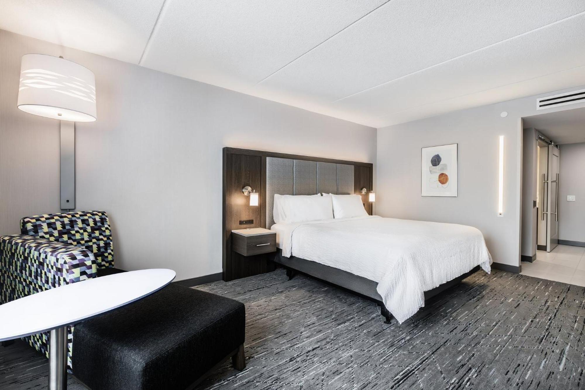 Holiday Inn Express & Suites - Toronto Airport South By Ihg Exterior foto