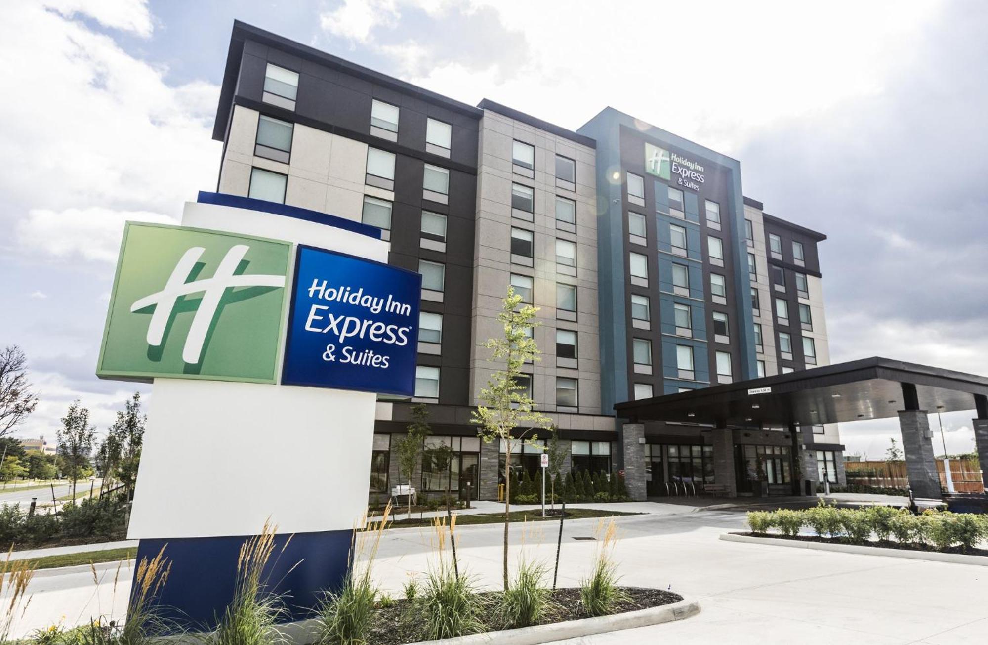 Holiday Inn Express & Suites - Toronto Airport South By Ihg Exterior foto